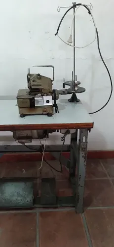Máquina de Overlock industrial Aceito proposta 