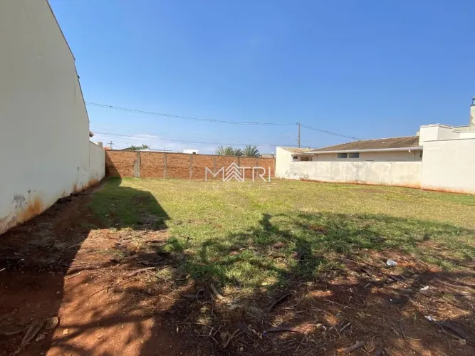 Venda de Terreno / Condomínio na cidade de Araraquara