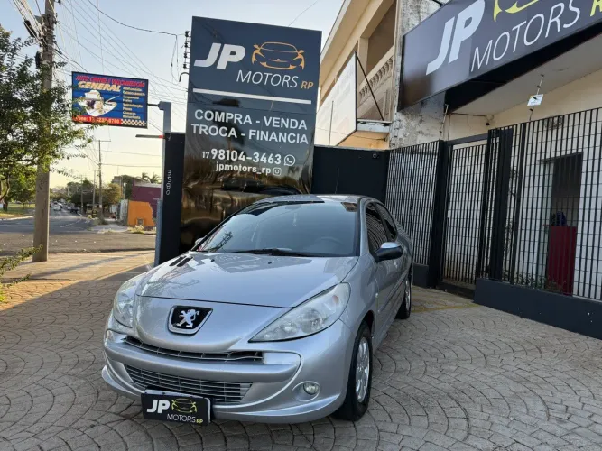 Peugeot 207 XR Sport 1.4 Flex 8V 5P 2013