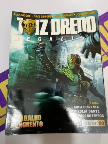 Juíz Dredd-Megazine-Lote com 16 edições 