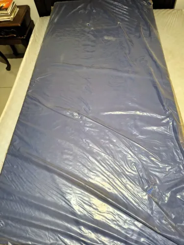 Colchão Hospitalar Impermeável D28 Gynflex Cor Azul