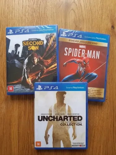 PLAYSTATION 4!! 5 jogos originais LACRADOS em 3 mídias físicas.