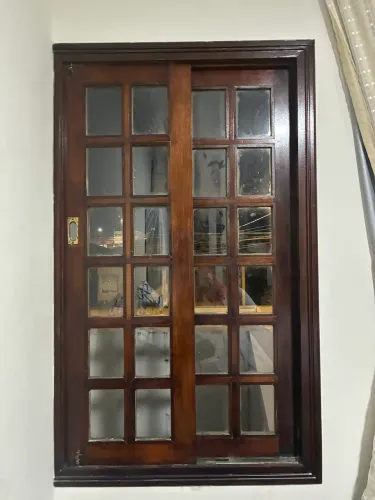 Janela Madeira jatobá com Vidro