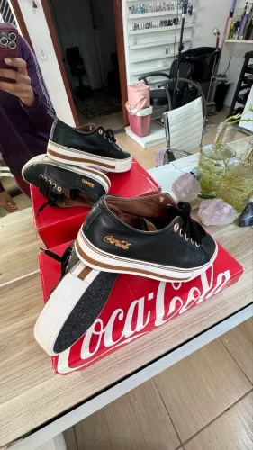 Tênis couro Coca Cola 