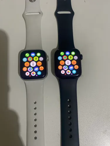 2 Apple Watch SE 2ª Geração 40mm GPS Originais Apple | Desconto no Par