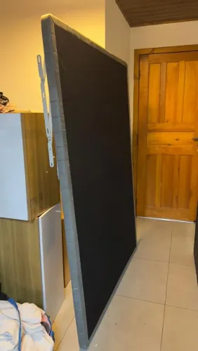 BAÚ de cama CASAL IMPECÁVEL vende urgente por motivo de mudança