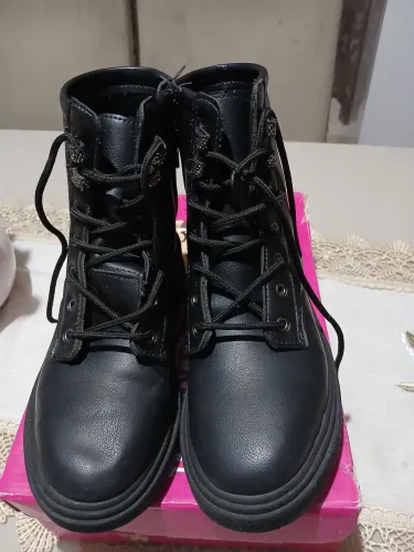 Bota infantil num 31