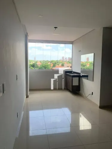 Apartamento em Condomínio
