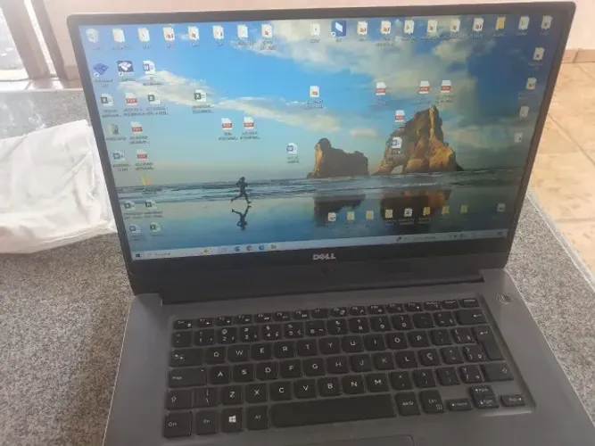 Notebook DELL inspirion 15 i7 8 geração