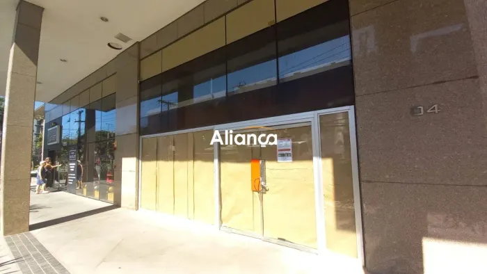 Ponto comercial / loja / andar para alugar no bairro Praia de Belas em Porto Alegre, com a