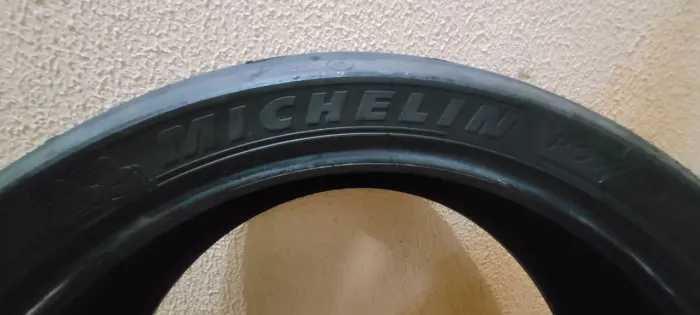 Pneu 180 55 17 michelin power