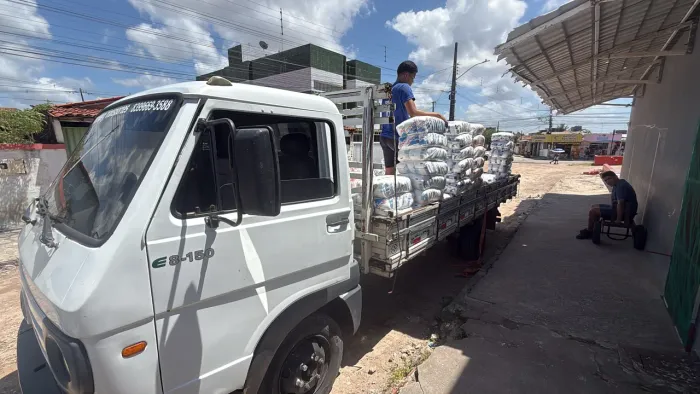 Disponível para Fretes,mudança e agregação