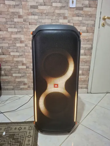JBL 710
