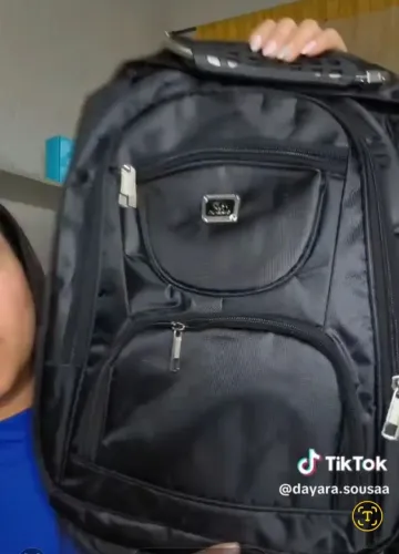 Mochila Escolar/Trabalho Preta Resistente água
