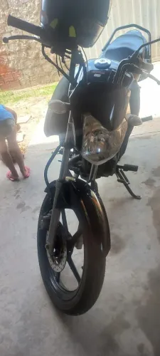Moto em dias aceito troca em carro com direção  e ar condicionado