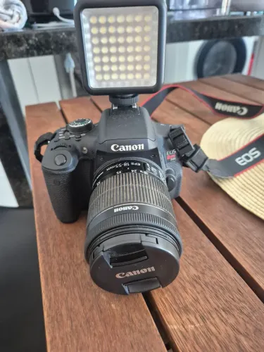 Câmera fotográfica canon t6