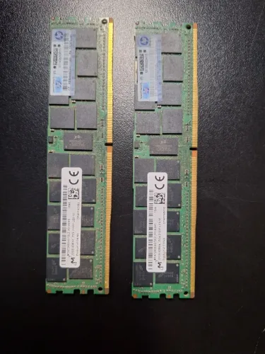 4x Pentes de 32GB DDR4 (128GB DDR4) - 4Rx4 PC4-2133P-LE0-10- LRDIMM ECC (Servidores)