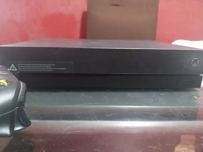 Xbox One X 