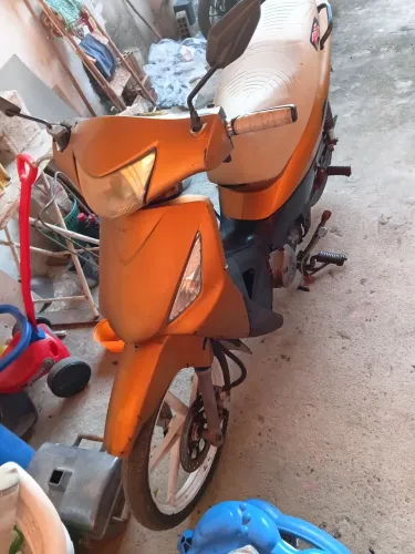 Biz 125 atrasada 