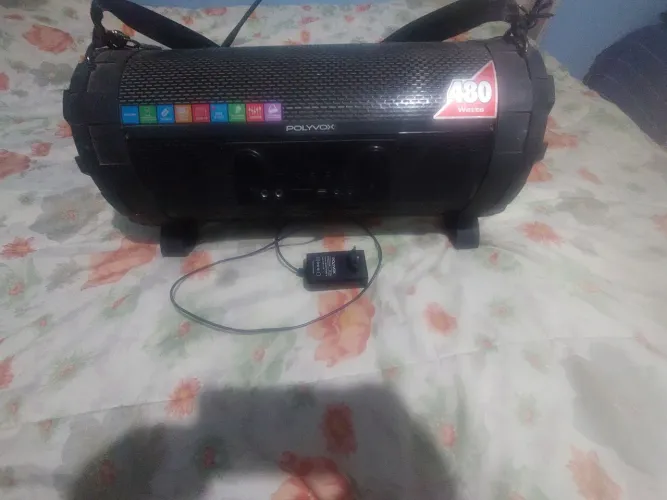 Vendo essa caixa de som em perfeito estado