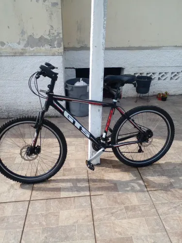 Bicicleta com cadeirinha
