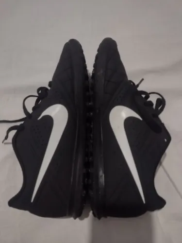 VENDE -SE CHUTEIRA FUTSAL NIKE ORIGINAL