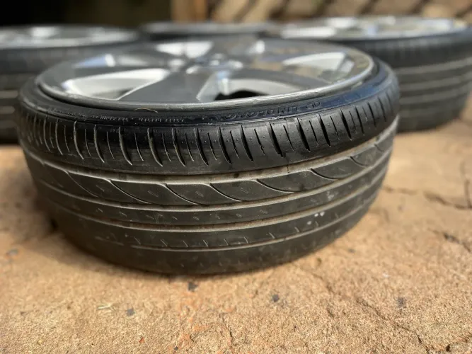 ? Rodas Volkswagen Aro 17 Originais - Exclusivas, Pintura Nova e Estado de Zero! ?