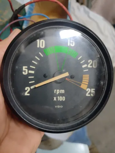 Contas Giros RPM ,24 Volts , VDO Original Mercedes, 1519, 1932,1933, etc..
