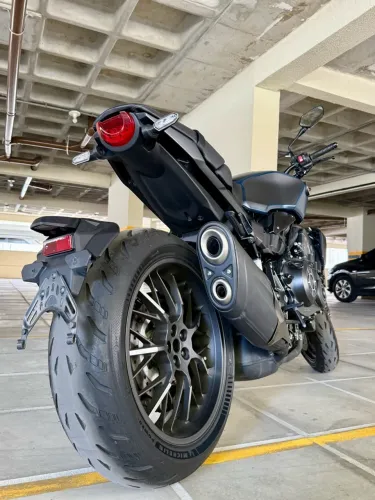 Honda CB 1000r Black Edition 2024