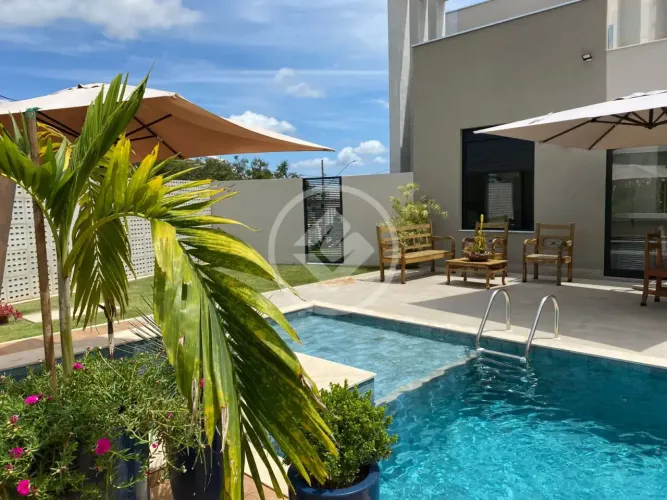 Casa a venda no Condomínio Encanto da Lagoa com 5 quartos sendo 4 suítes e piscina / Lagoa