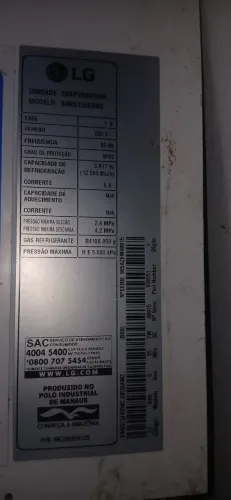 Split LG Dual Inverter 12.000 BTUs