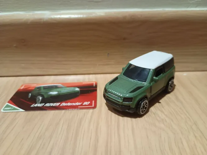 Miniatura land rover defender majorette 1:64