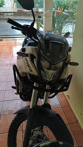 XRE300 Sahara 2026