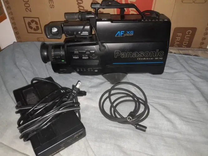 Camera Filmadora Panasonic Antiga OmniMovie X6 ccd Vhs Preto (Usado)
