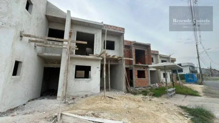 Sobrados à Venda no Vitória Régia,,Sobrado com 2 dormitórios à venda, 70 m² por R$ 400.000