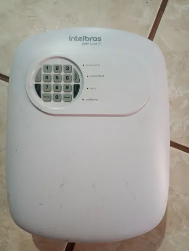 Central de alarme câmeras intelbras