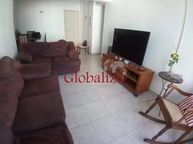 Apartamento a venda com 3 quartos, dependência, vista lateral para o mar no bairro Pompéia