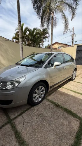 Citroen C4 GLX 2.0 Flex 16V 5P Mec. 2010