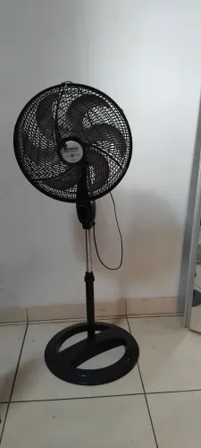 Ventilador 220vts USADO funcionando ENTREGA dentro de Uberlândia MG
