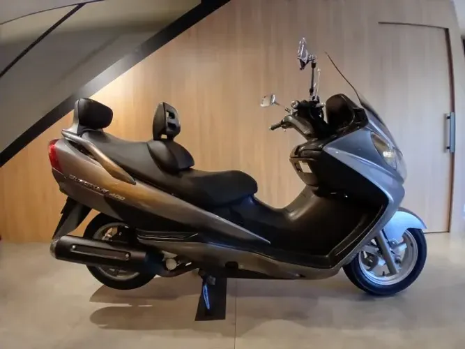 Suzuki Burgman 400