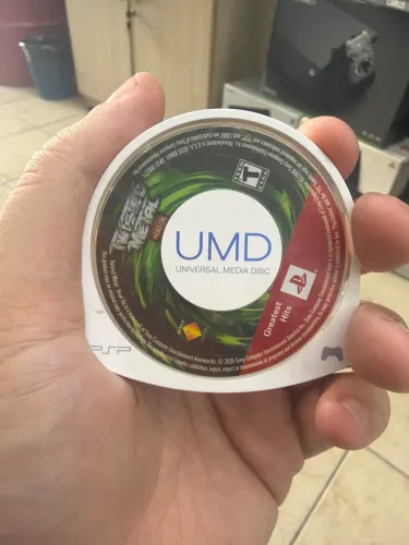 Jogo Twisted Metal Head-On - UMD Mídia Física