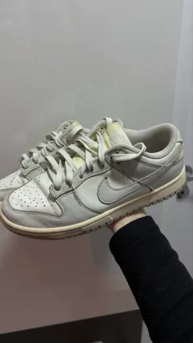 Tênis Nike Dunk Low - Off White / Bege Claro (Usado)