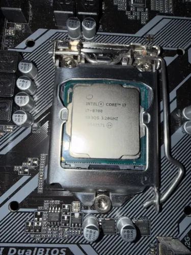 I7-8700 4,6 Ghz 12MB Cache Usado