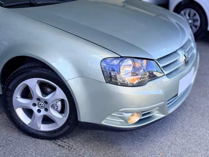Volkswagen Golf Tech 1.6 MI Total Flex 8V 4P 2009