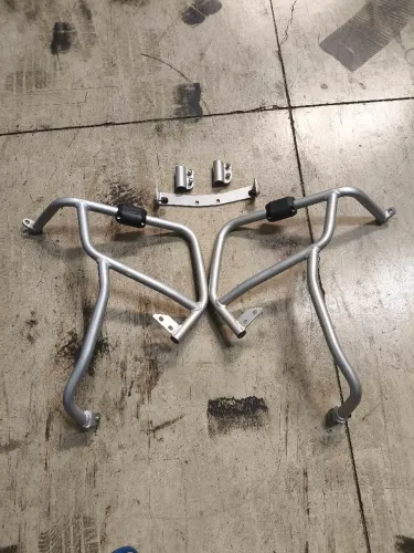 Vende-se protetor de carenagem da f 900