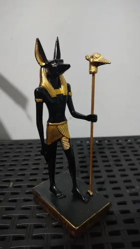 Estatua de Anubis