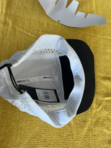 Boné Adidas Original - Novo 