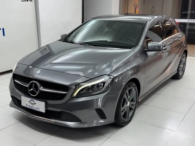 Mercedes-Benz A-200 A 200 1.6 Turbo 2017