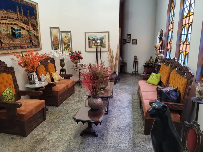 Vende sofá 1 2  e 4 lugares 