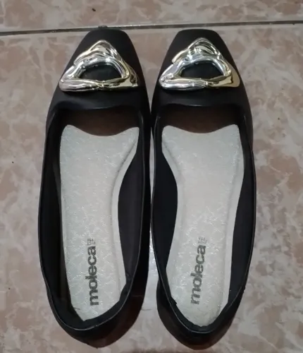Sapatilha moleca nova